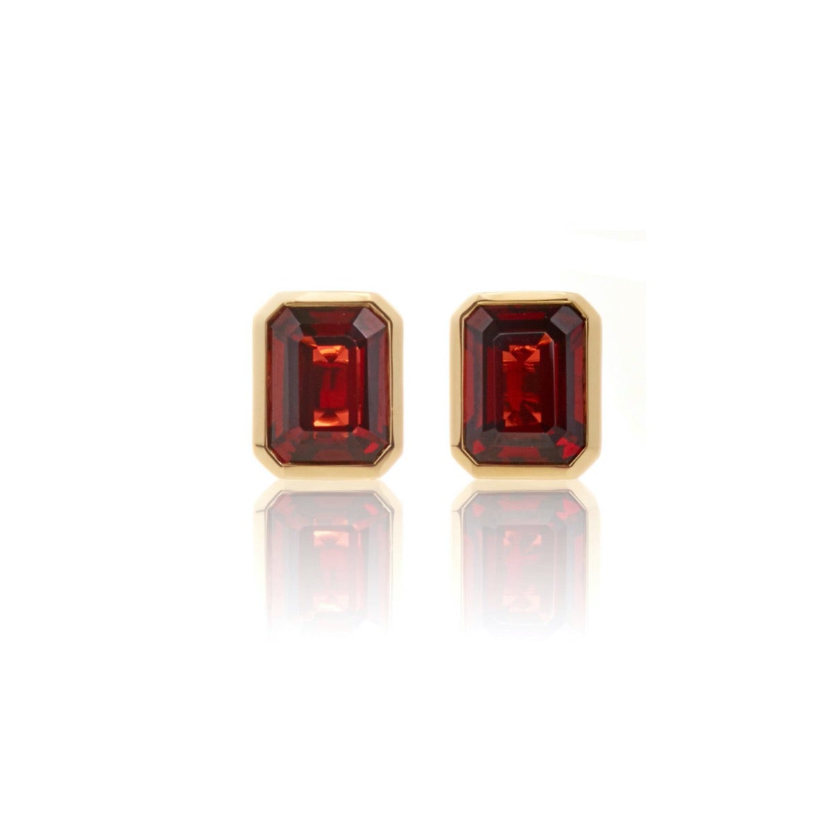 Gump's Signature Bezel-Set Garnet Earrings