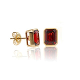 Newport Earrings in Garnet