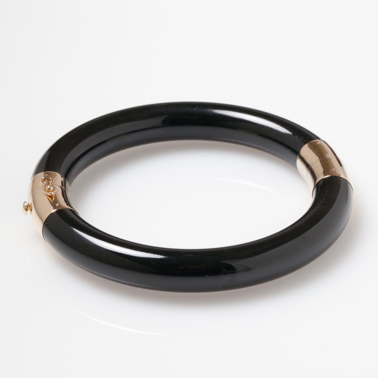 Pacific Bangle in Black Jade