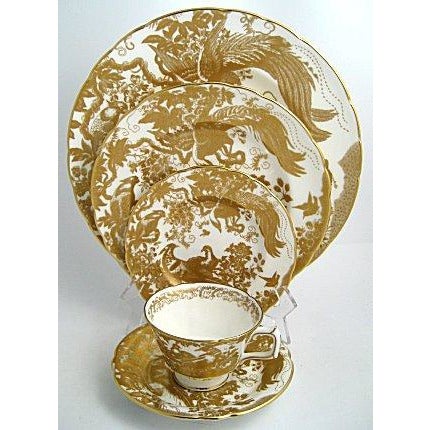 Aves Gold Tea Saucer