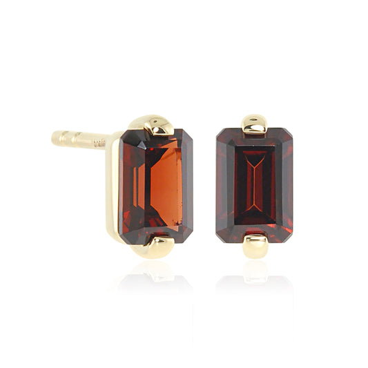 Gump's Signature Jackie Earrings in Garnet