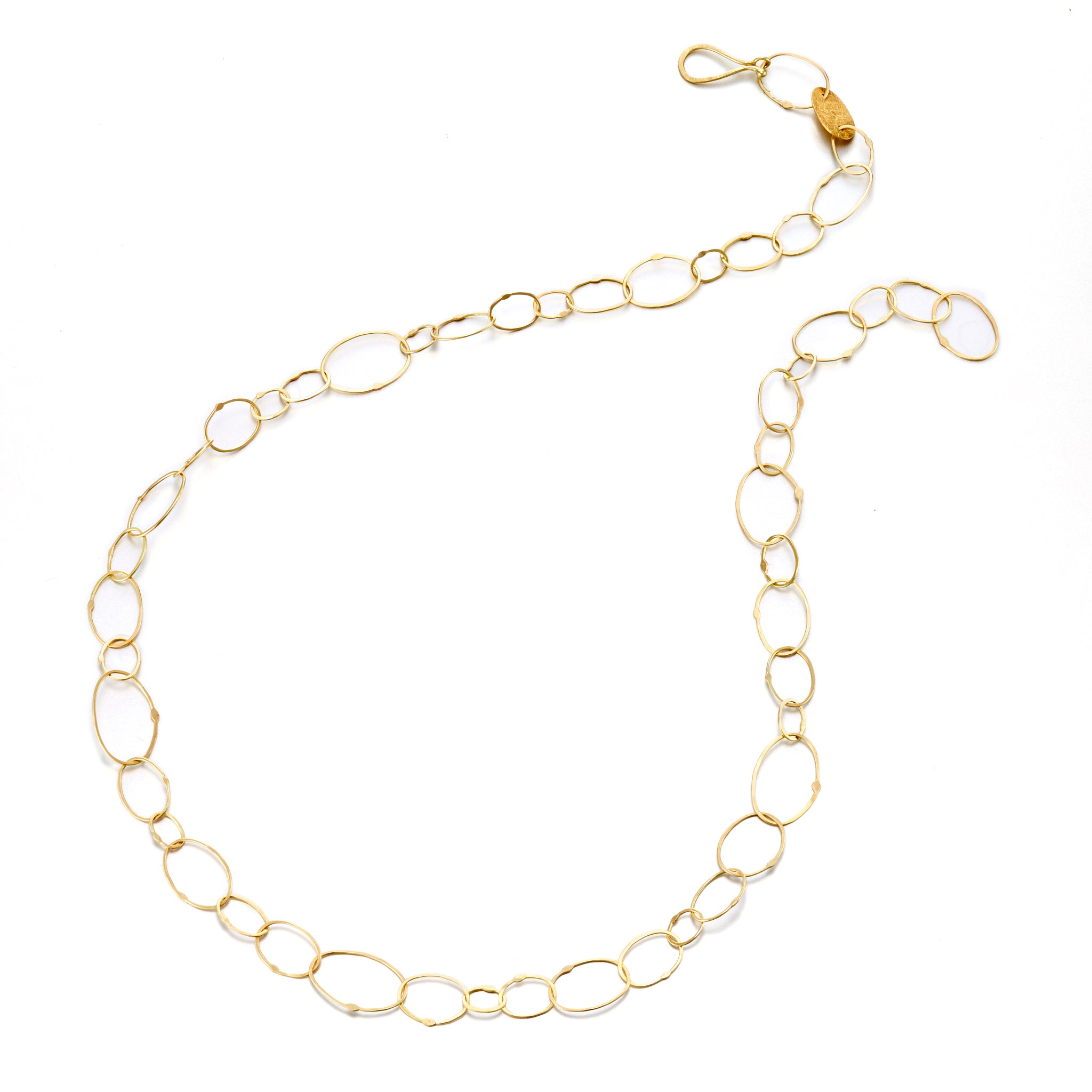 Petra Class Studio Varied Oval Link Necklace