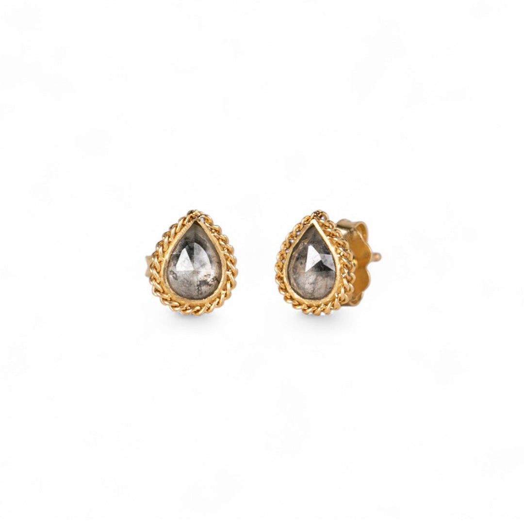 Amáli Diamond Teardrop Stud Earrings