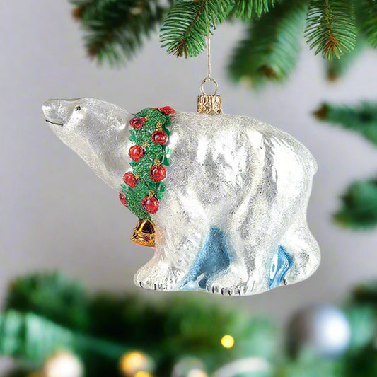 Polar Bear with Wreath Ornament