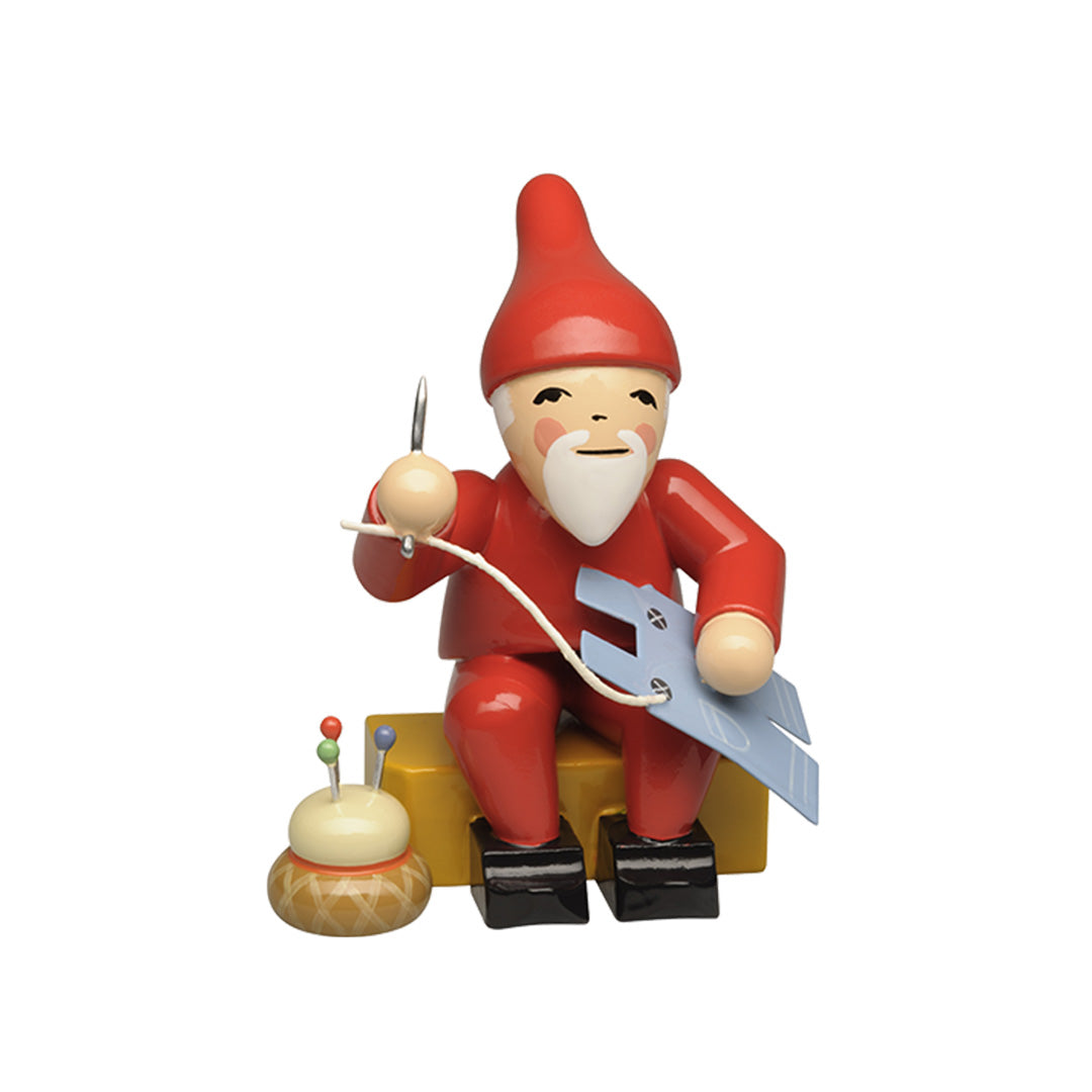 Wendt & Kühn Gnome with Needle & Thread