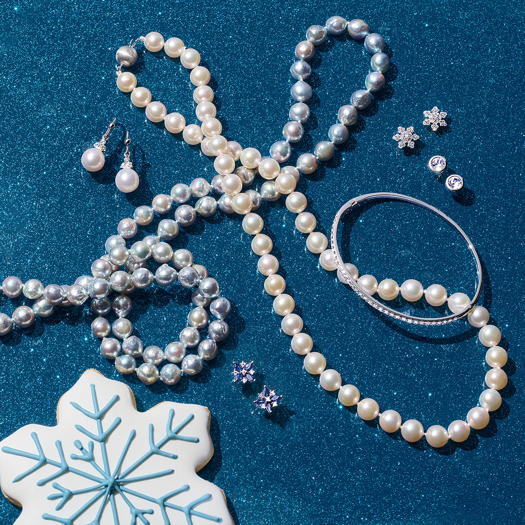 White Gold Snowflake Earrings in Diamonds