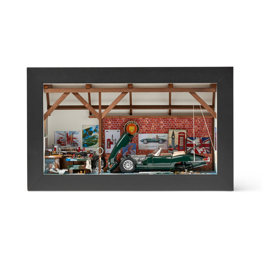 Gump's 1961 Jaguar Type E Garage Diorama