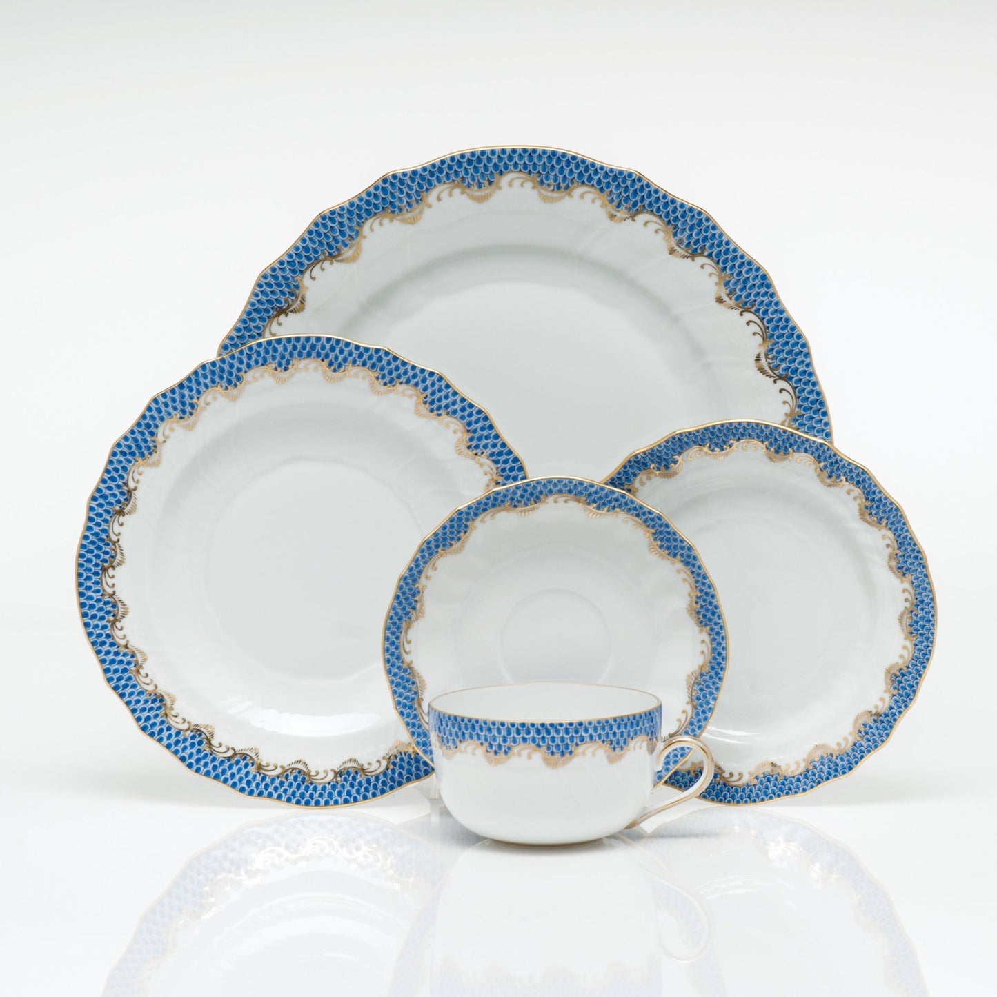 Fish Scale Dinner Plate, Blue