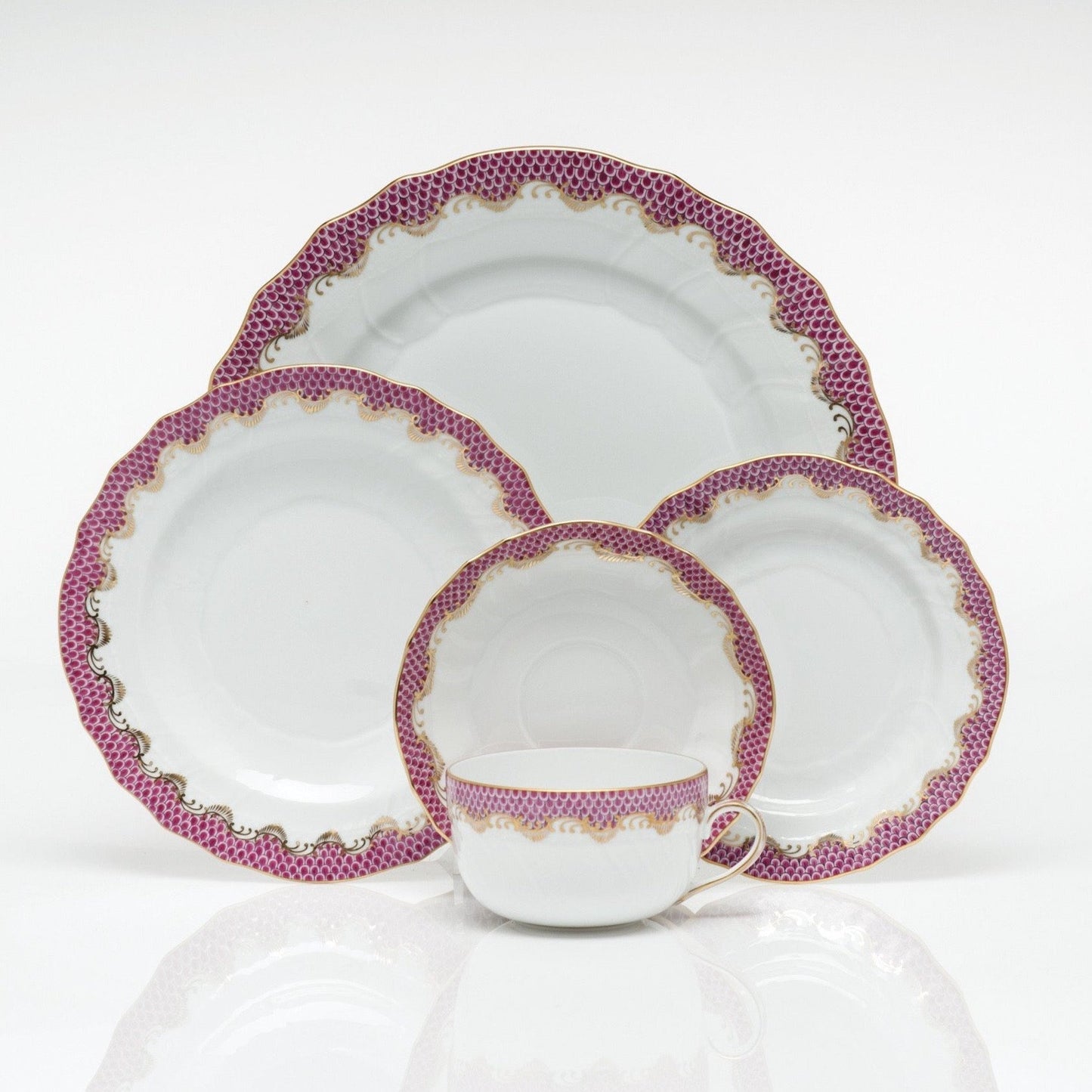 Fish Scale Dinner Plate, Pink